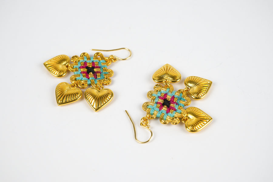 Crossing colors earrings