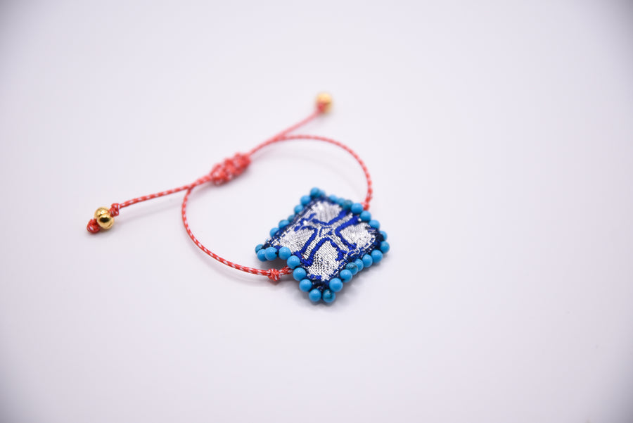 Talisman in blue martaki